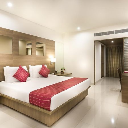 Regency Tiruttani By Grt Hotels Thiruttani Экстерьер фото