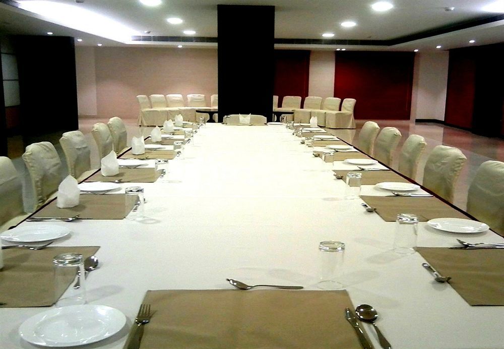 Regency Tiruttani By Grt Hotels Thiruttani Экстерьер фото