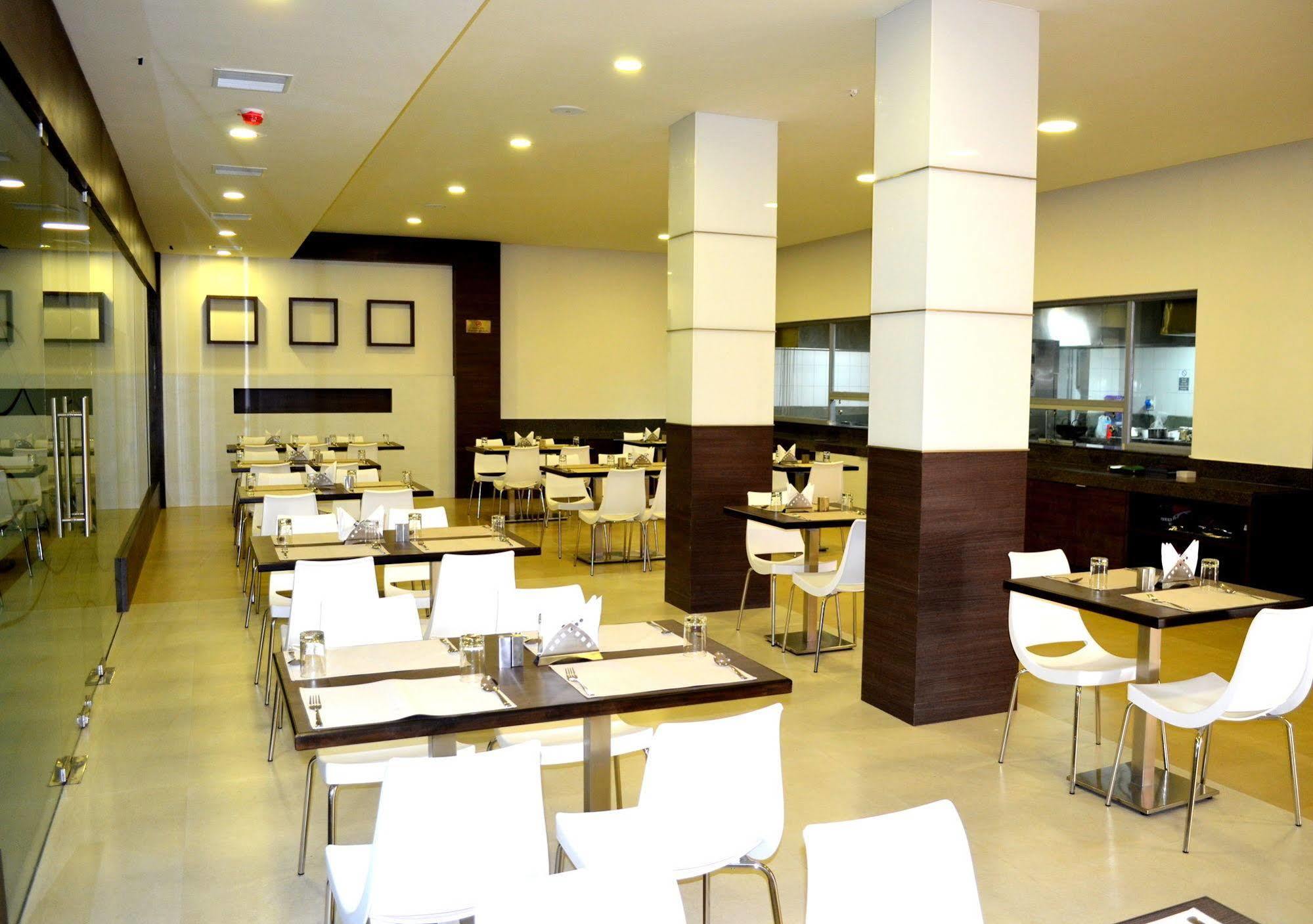 Regency Tiruttani By Grt Hotels Thiruttani Экстерьер фото